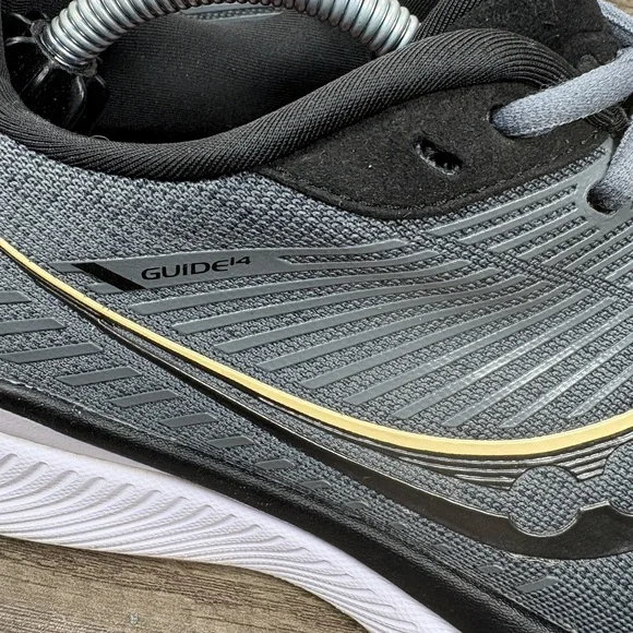 Saucony Guide 14 Gray Womens US Size 8.5 EUR 40 S10654-45 Running Shoes - Picture 2 of 11